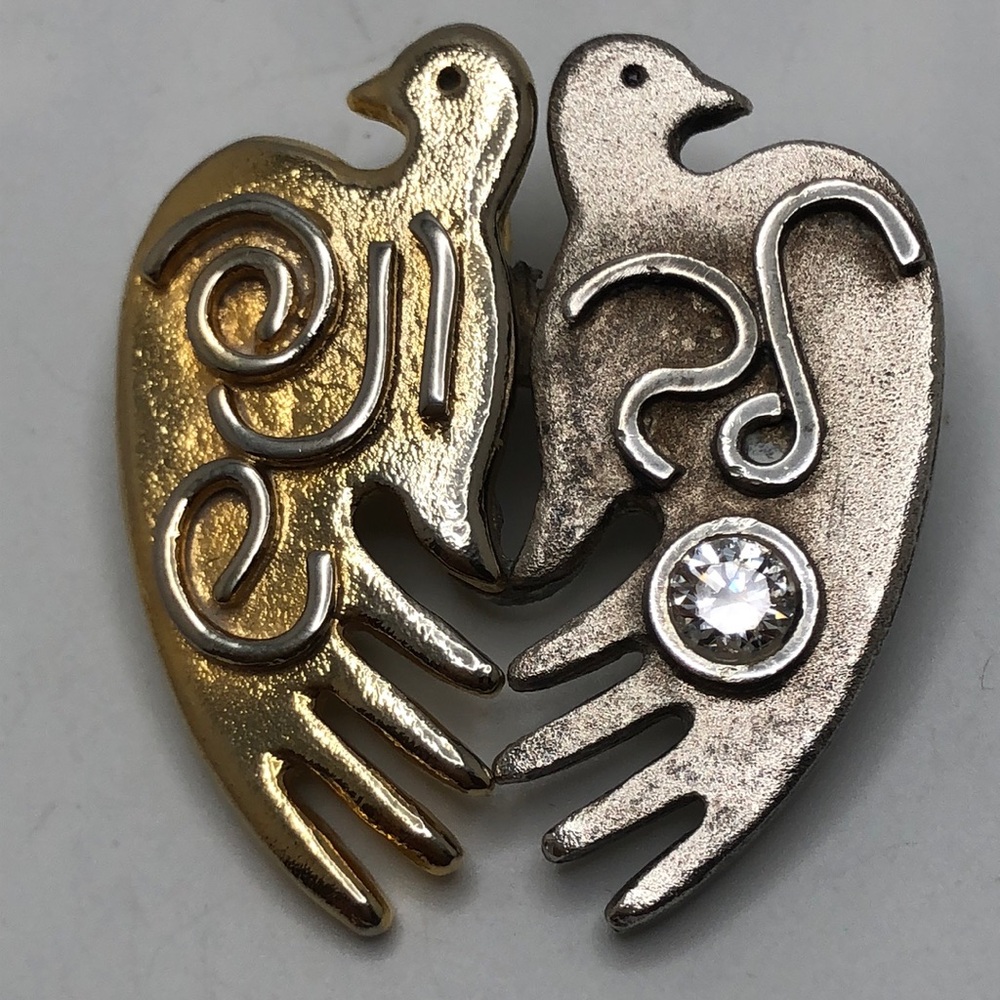 Lev Va Nefesh Heart and Soul 2008-09
Pin/Pendant Judaism signed Eytan Torah Fund